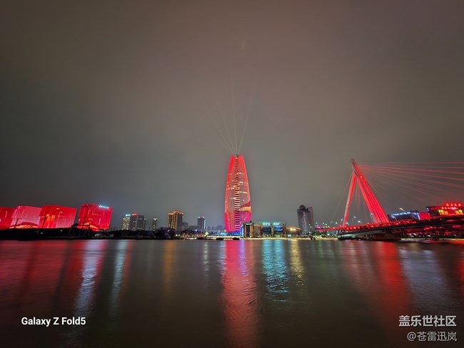 【最美家鄉(xiāng)地標(biāo)建筑】寧波財(cái)富中心——三江畔的玉米樓