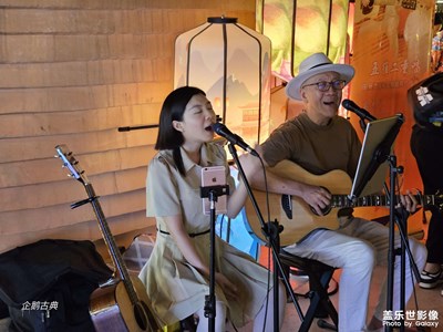 【如影隨形】夏夜光影