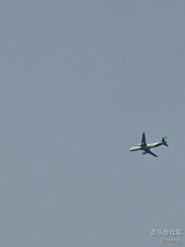 送兩架飛機(jī)