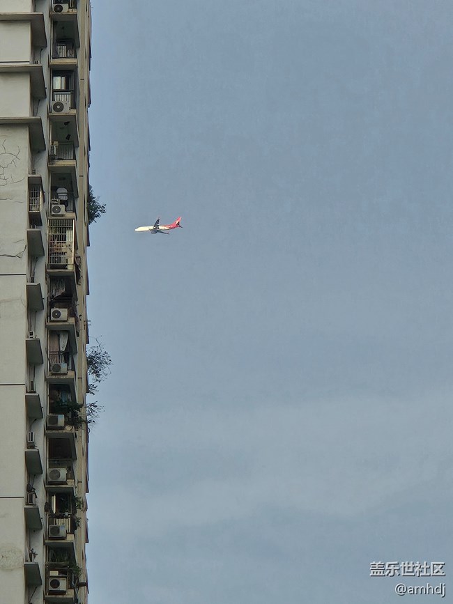 送兩架飛機(jī)