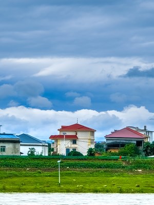 （七月風(fēng)光）+雨停后