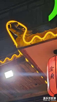 【夏日麗影】唯有美食