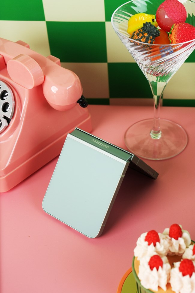 小巧精致 氣質(zhì)不凡 Galaxy Z Flip6圖賞 小巧精致 氣質(zhì)不凡 Galaxy Z Flip6圖賞