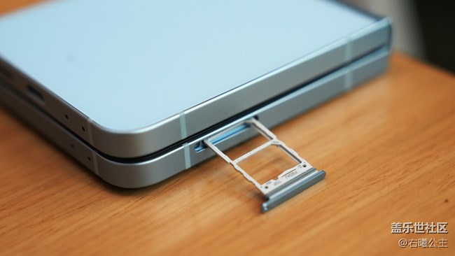 顏值與性能兼具 三星Galaxy Z Flip6評(píng)測(cè) 顏值與性能兼具 三星Galaxy Z Flip6評(píng)測(cè)