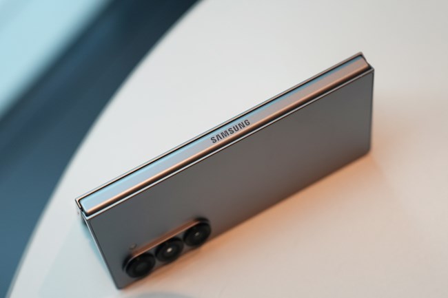 智能AI 輕薄身姿 三星Galaxy Z Fold6評(píng)測(cè) 智能AI 輕薄身姿 三星Galaxy Z Fold6評(píng)測(cè)