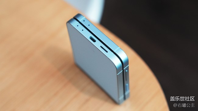 顏值與性能兼具 三星Galaxy Z Flip6評(píng)測(cè) 顏值與性能兼具 三星Galaxy Z Flip6評(píng)測(cè)