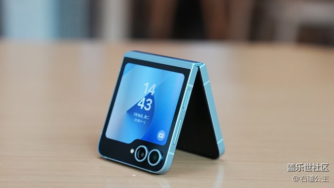 顏值與性能兼具 三星Galaxy Z Flip6評(píng)測(cè) 顏值與性能兼具 三星Galaxy Z Flip6評(píng)測(cè)