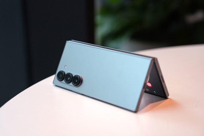 智能AI 輕薄身姿 三星Galaxy Z Fold6評(píng)測(cè) 智能AI 輕薄身姿 三星Galaxy Z Fold6評(píng)測(cè)