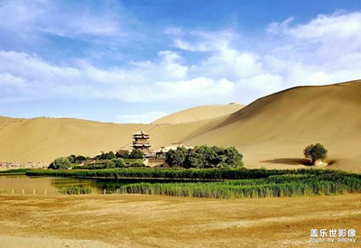 塞外風(fēng)光·月泉閣下月牙泉