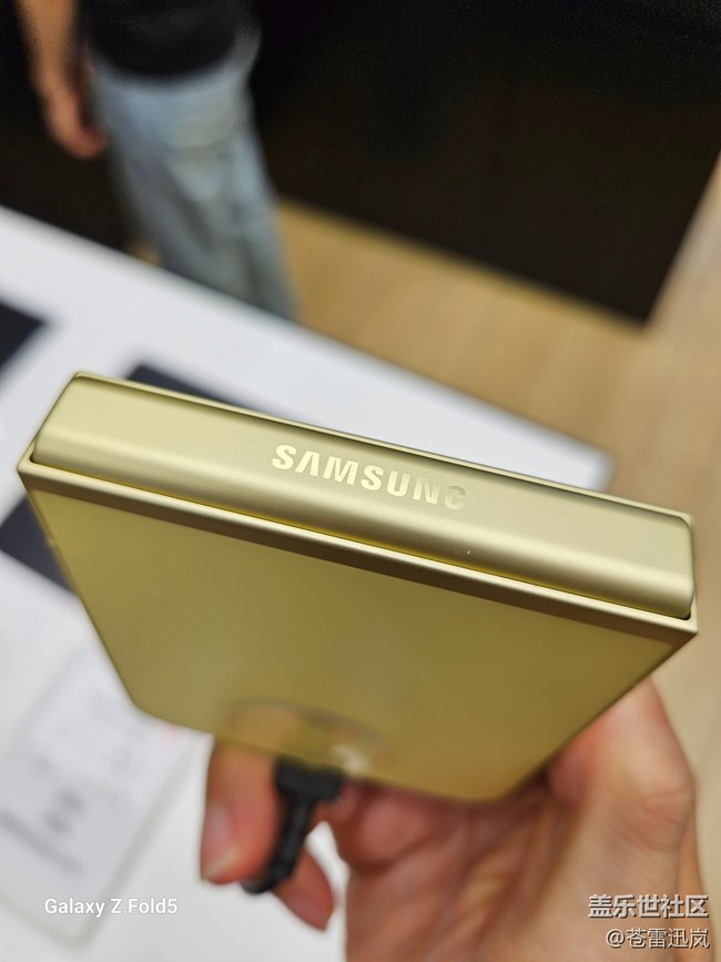 【打卡三星第6代Z系列】折疊六代，強大AI