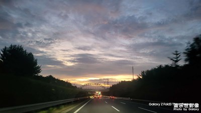 【邊走邊拍】+尋光回家