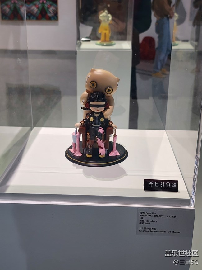 【旅行日記】幾幅雕塑制品