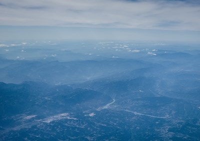 （邊走邊拍）+山高水長