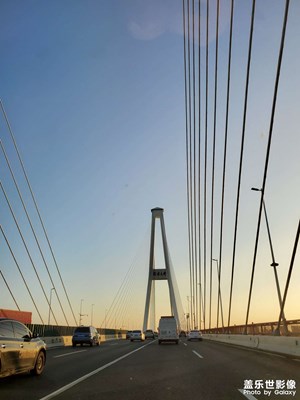 【邊走邊拍】+大橋