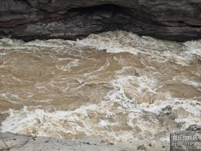 【半年足跡】壺口瀑布