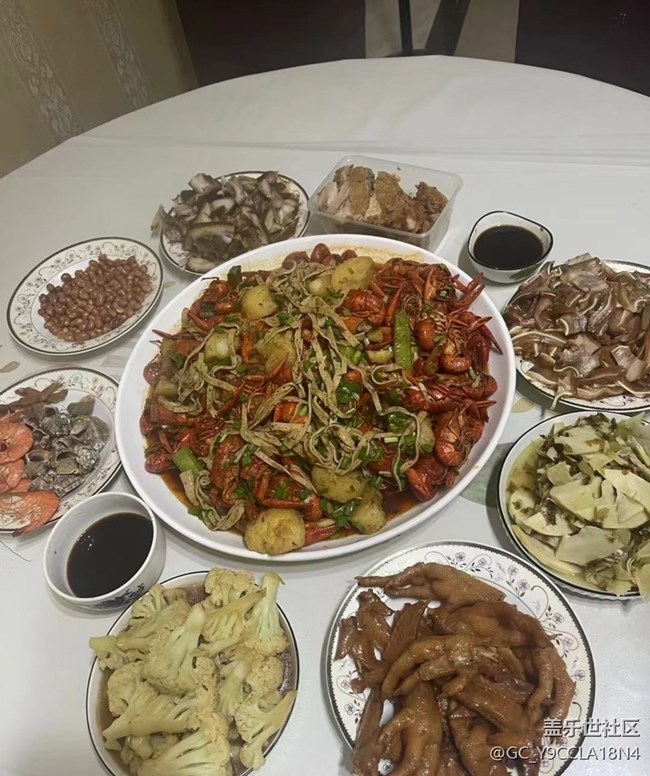 【八九不離食】小龍蝦