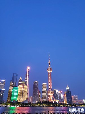 【難忘的夏天】+東方明珠夜景