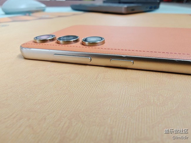 閑魚(yú)淘的二手三星Galaxy C55上手體驗(yàn)