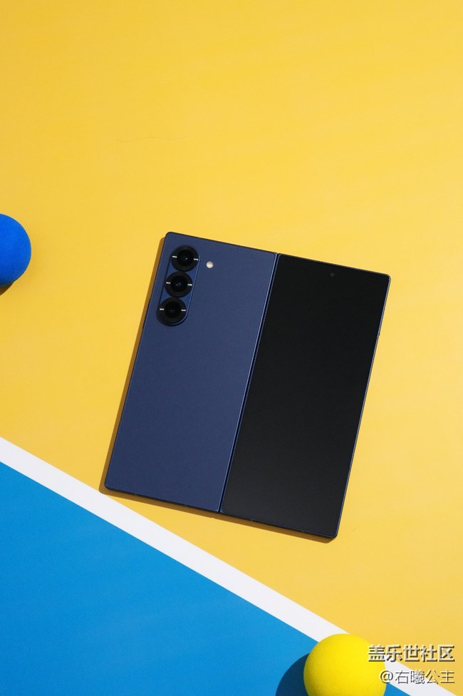 輕薄身姿 脫穎而出 三星Galaxy Z Fold6圖賞