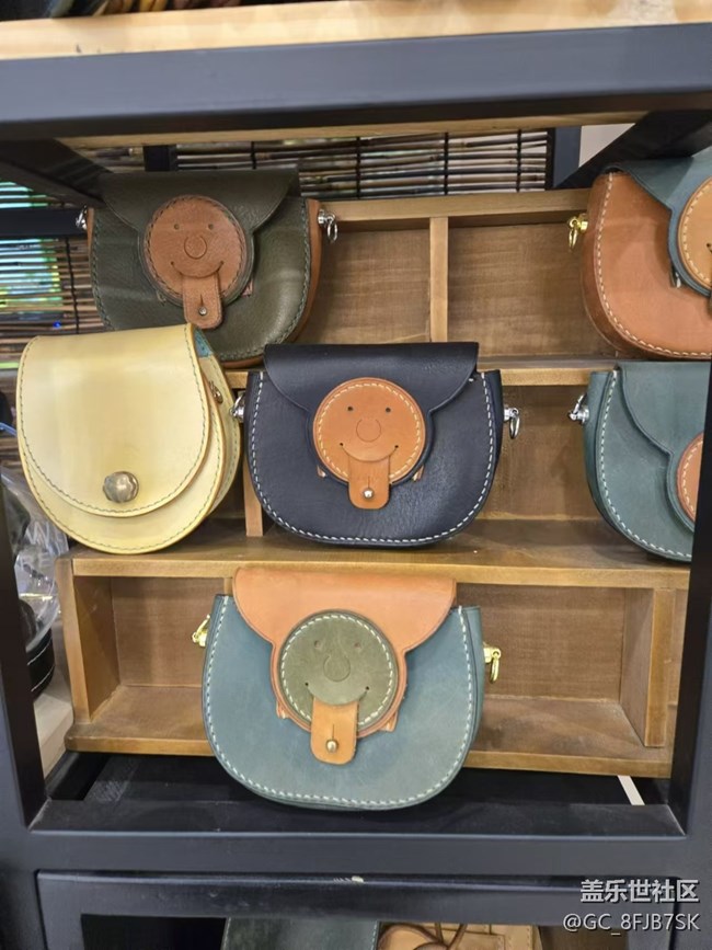 皮具店的靜物攝影《一次手工皮具和攝影的親密接觸》