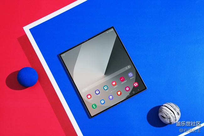 輕薄身姿 脫穎而出 三星Galaxy Z Fold6圖賞