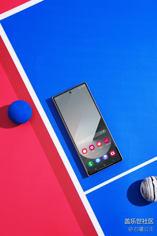 輕薄身姿 脫穎而出 三星Galaxy Z Fold6圖賞