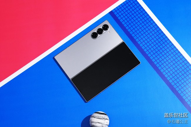 輕薄身姿 脫穎而出 三星Galaxy Z Fold6圖賞