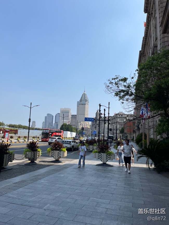 #八月記事薄—外灘風(fēng)景