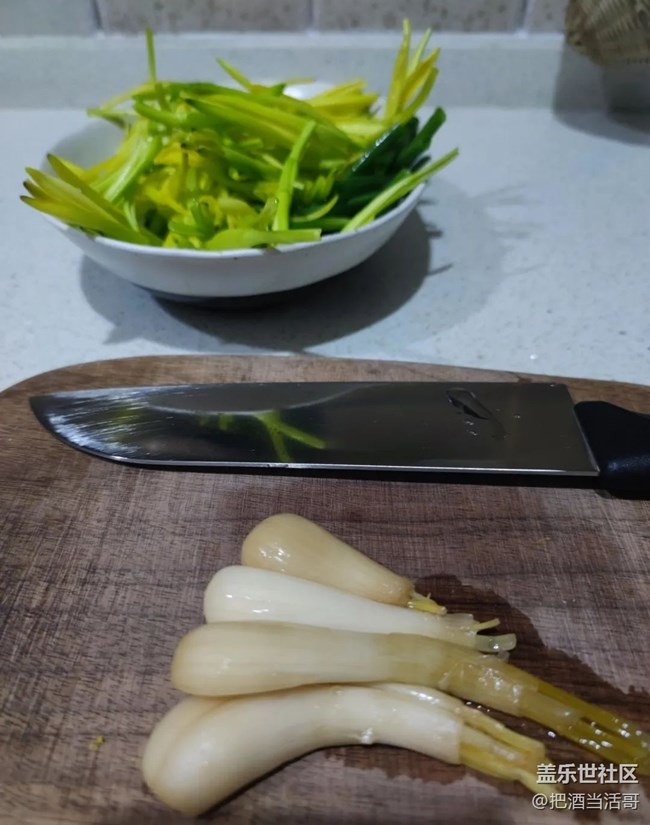 【秋天食補計劃】黃花菜炒牛肉