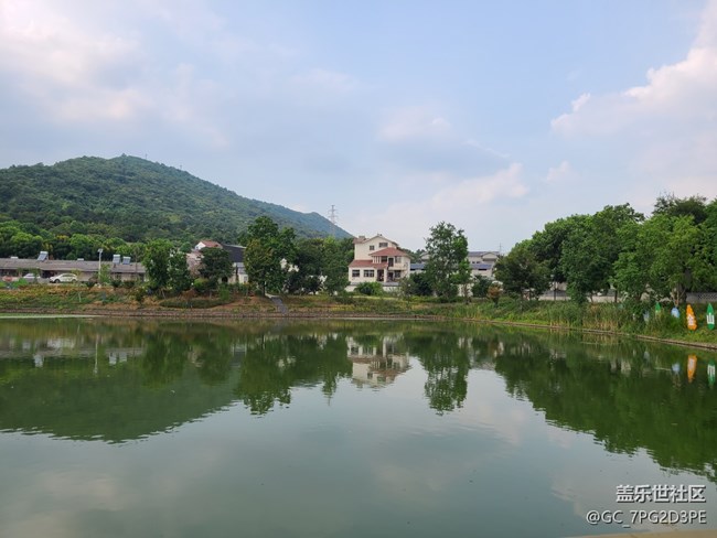 【我家鄉(xiāng)這座小城】+美麗鄉(xiāng)村
