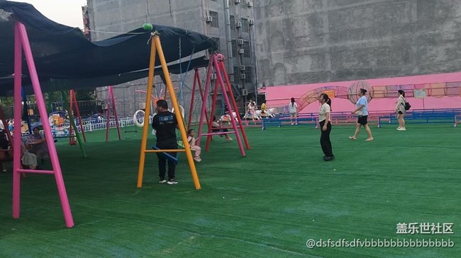 【時(shí)間影像】游樂場