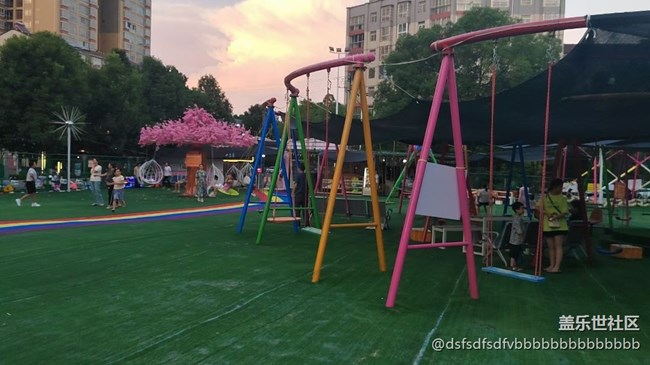 【時(shí)間影像】游樂場