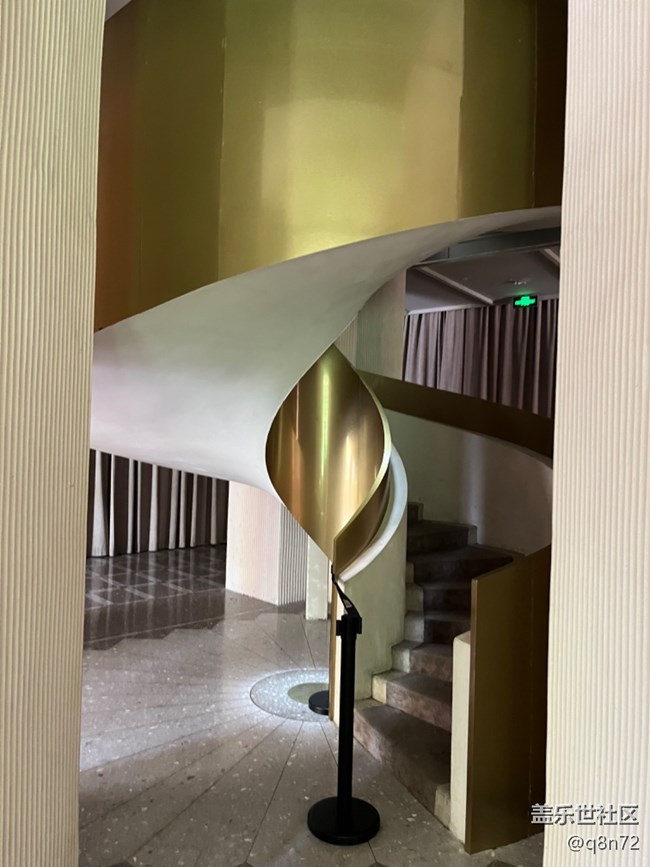 【AI咖來了】打卡上海甲板DECKIAI啡來了，咖啡讓TA 請(qǐng)！