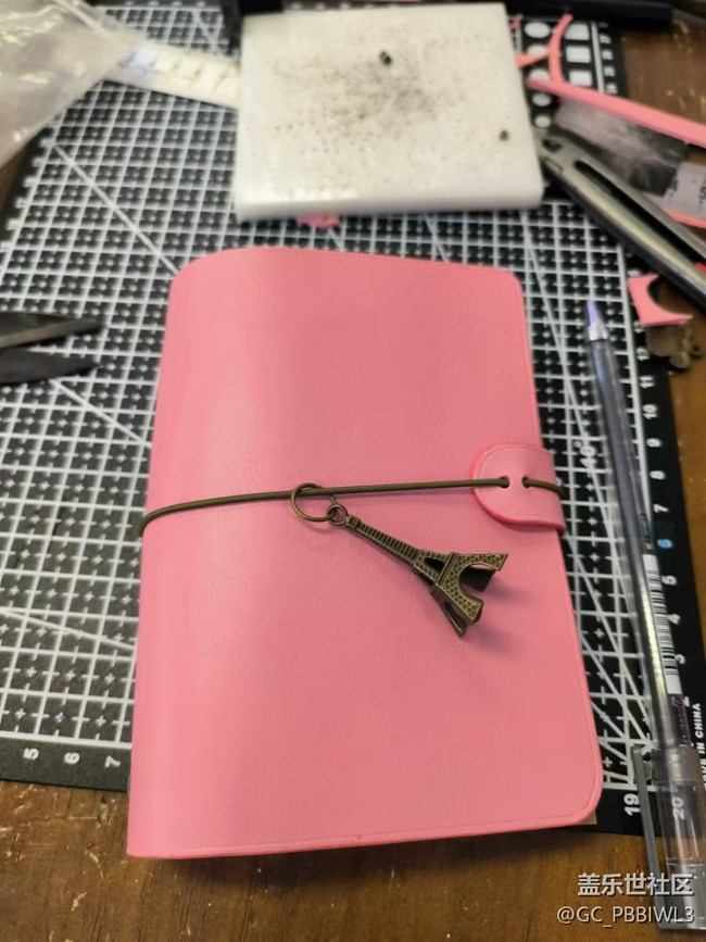 （皮具店的靜物攝影）成都星部落線下皮具手工創(chuàng)作體驗(yàn)