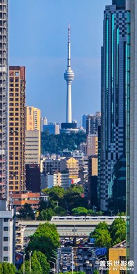 原來，他已經(jīng)陪伴武漢市民二十年啦啊