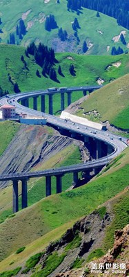 伊犁門戶·果子溝大橋