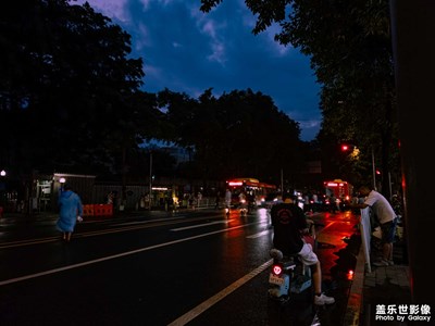 節(jié)假日前夜