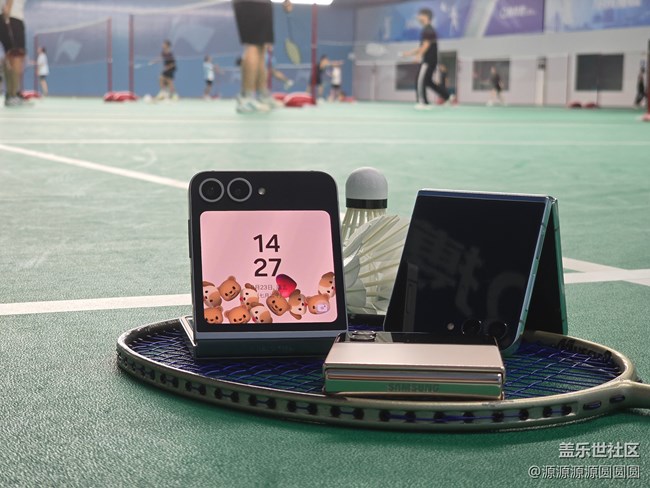 開創(chuàng)折疊新潮流:三星 Galaxy Flip 系列的進(jìn)化之路 開創(chuàng)折疊新潮流:三星 Galaxy Flip 系列的進(jìn)化之路