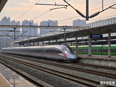 【中秋故事】+中秋出行