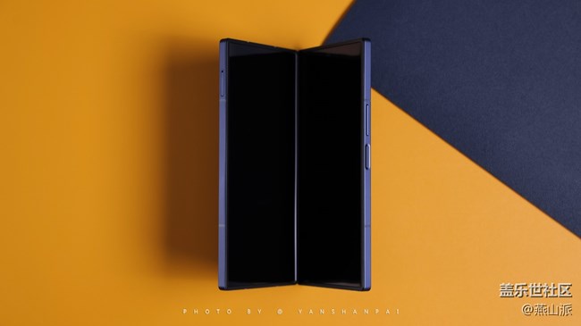 三星Galaxy Z Fold6簡單上手，質(zhì)感、設計、AI能力都在線