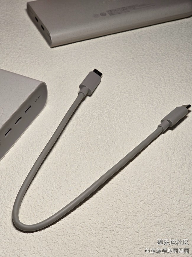 【好物推薦】三星20000mAh充電寶開箱