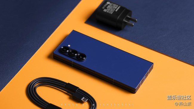 三星Galaxy Z Fold6簡單上手，質(zhì)感、設計、AI能力都在線