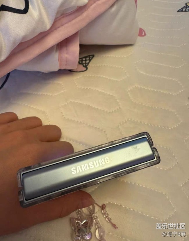 【我最喜歡的三星折疊手機(jī)】Flip6漂亮