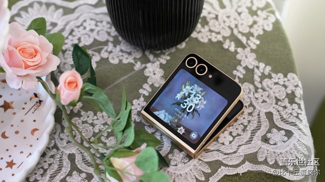 這么好看的手機(jī)，真是讓我愛不釋手！