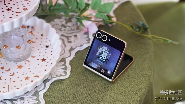 這么好看的手機(jī)，真是讓我愛不釋手！