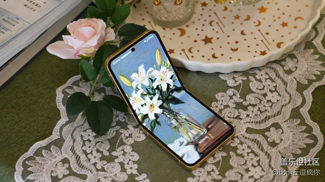 這么好看的手機(jī)，真是讓我愛不釋手！