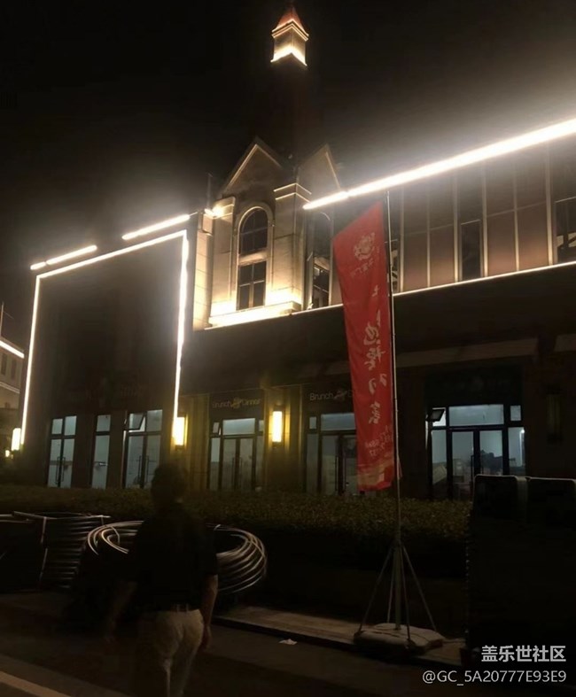 【三星超視覺(jué)夜拍】夜晚的街區(qū)