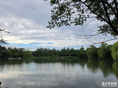 雨后的校園