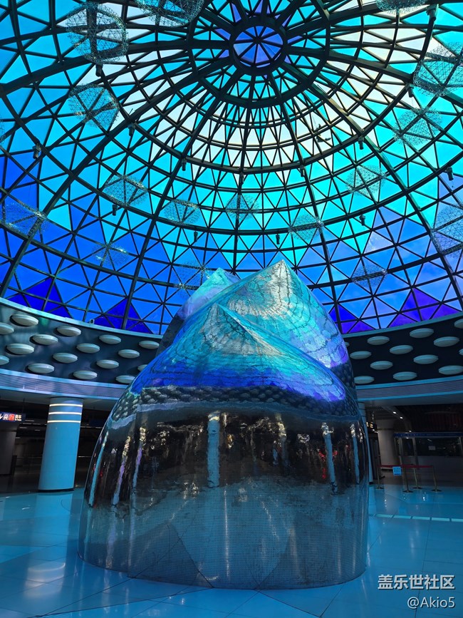 【武漢地鐵打卡季】武漢商務(wù)區(qū)穹頂