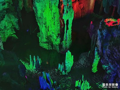 【金秋時(shí)節(jié)】
旅行